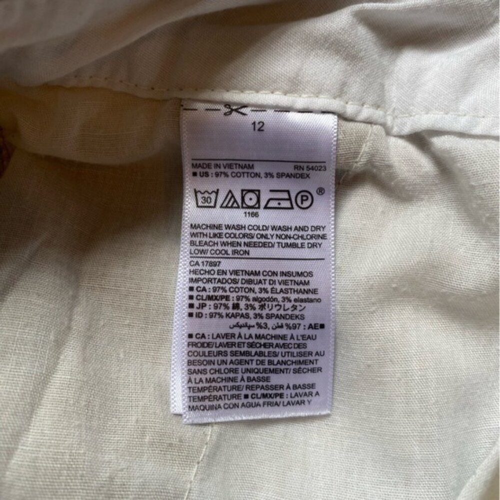 Old Navy Casual Summer Mid-Rise Women's Khaki Shorts Size 12 Beige - Picture 4 of 7